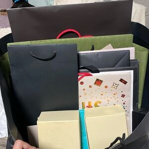 Designer shopping bags: Multiple